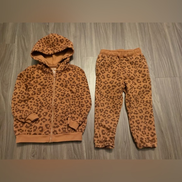 Okie Dokie Leopard Print Kids Hoodie and Joggers Set size 24M - Picture 3 of 6